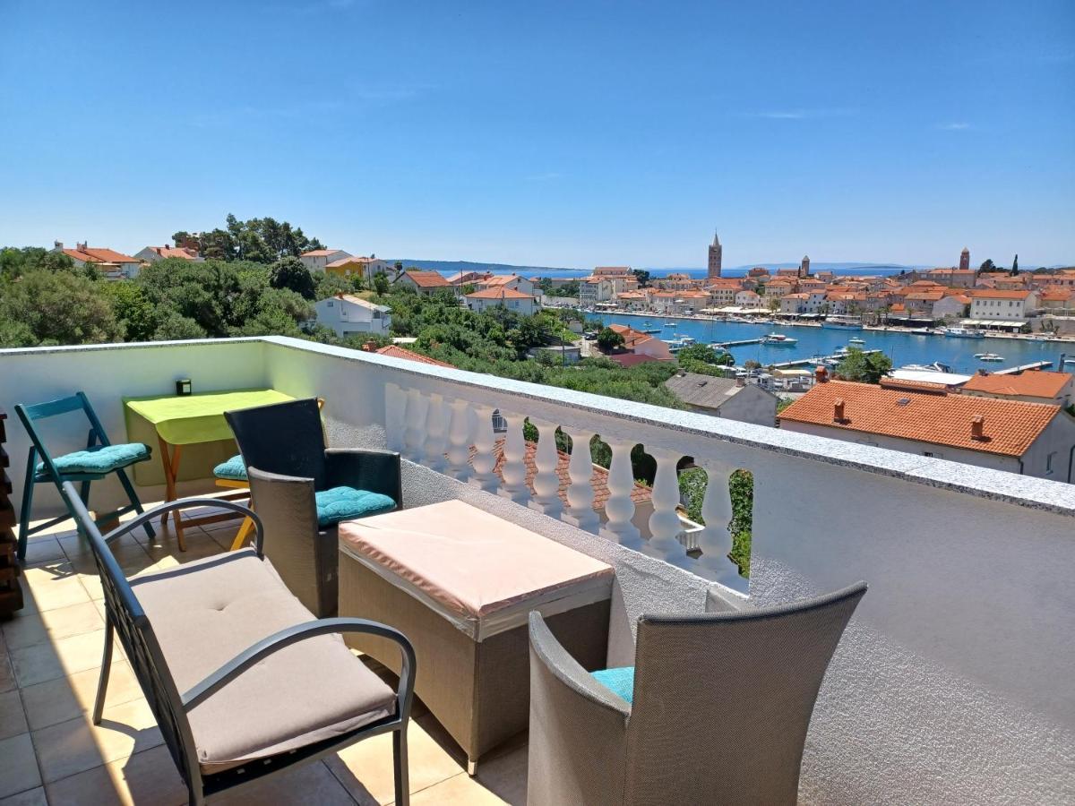 Apartments Ivic 拉布 外观 照片