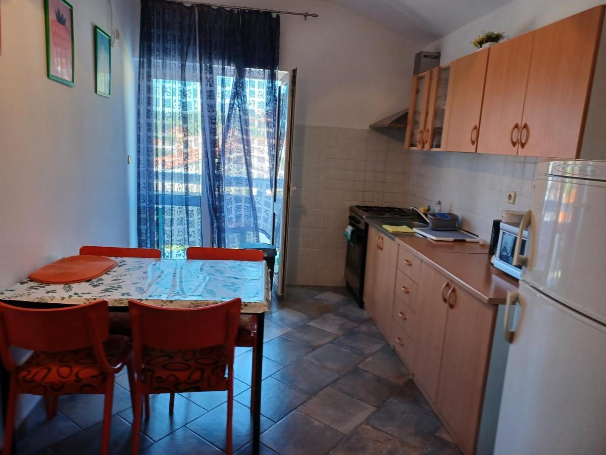 Apartments Ivic 拉布 外观 照片